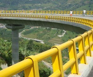 Helicoidal Bridge.  Source: www.panoramio.com - Photo by Julián Cardona Piedraita